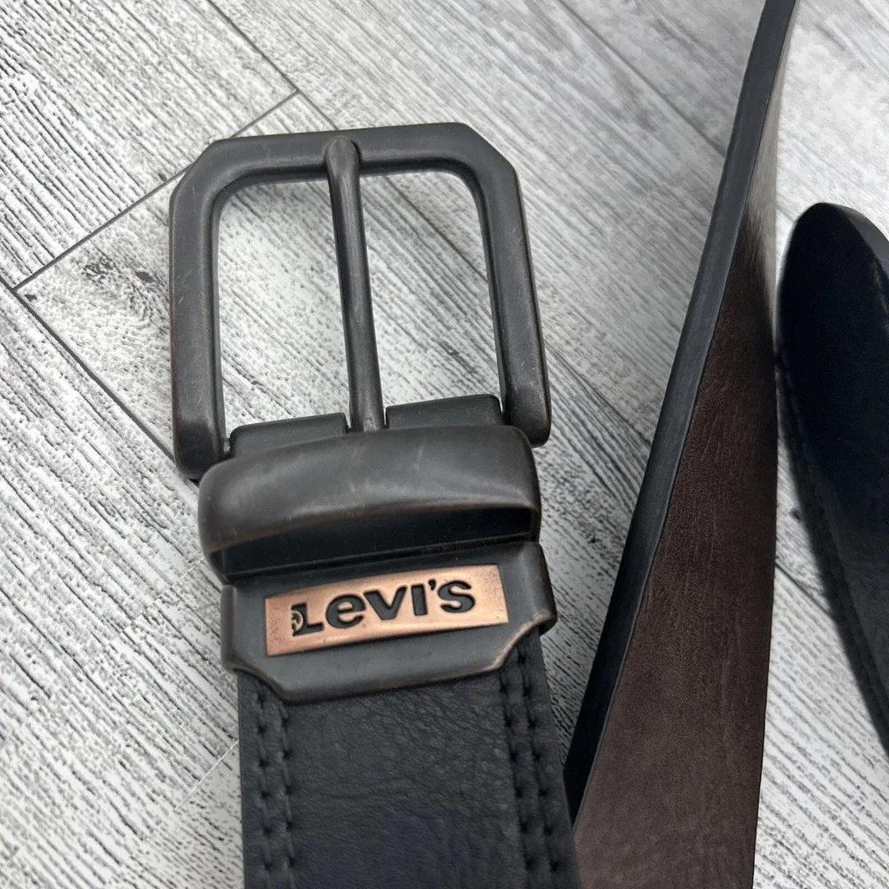 Levi's Men's Reversible Leather Casual  Black-Brown Belt Size XL 42